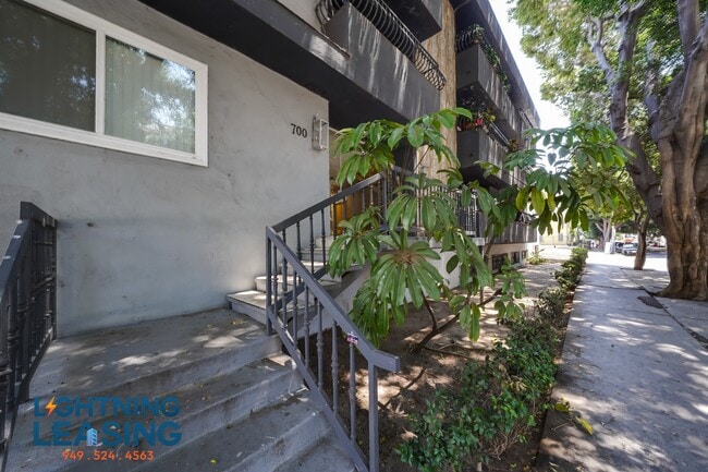 Photo - 702 Irolo St Condo Unit 3D