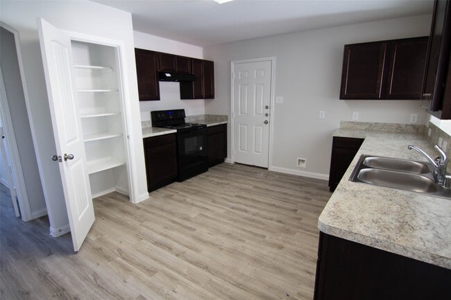 Photo - 3514 Bluebird Park Ln