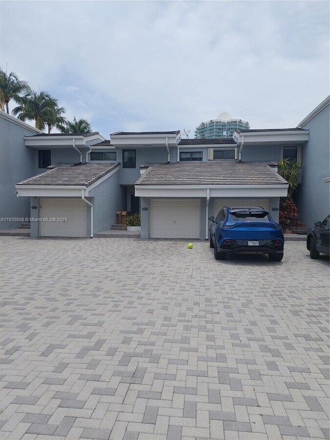 Photo - 255 Poinciana Island Dr Townhome