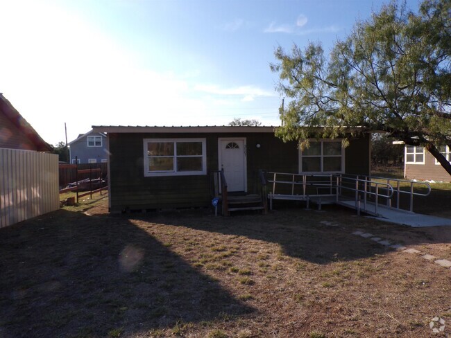 Building Photo - 3507 Sagebrush Trail Rental