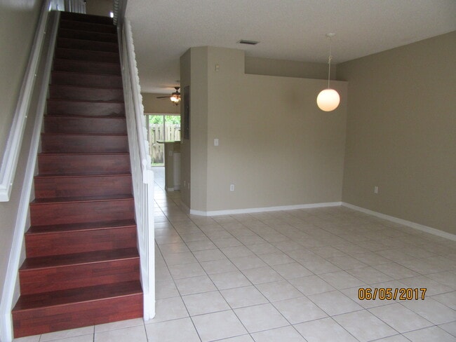 Photo - 2308 SE 23rd Ter
