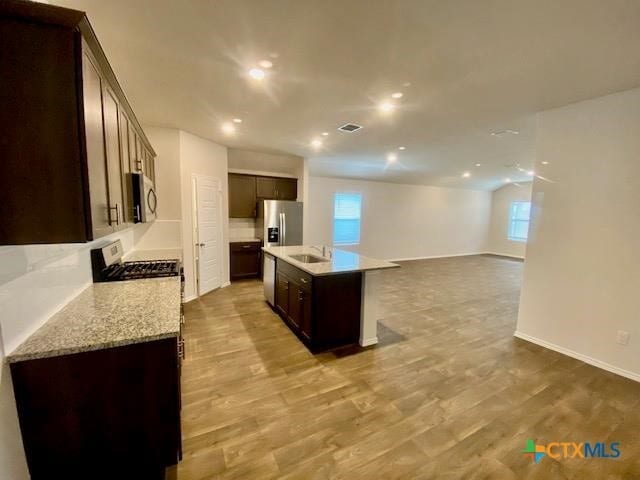 Photo - 1733 James St