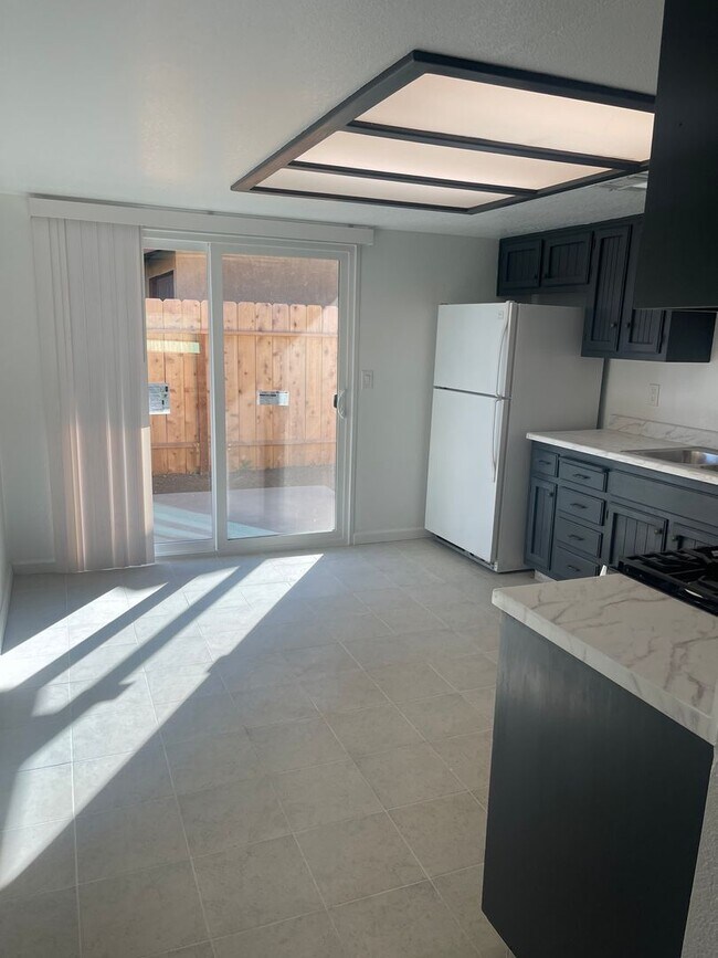 Photo - ERW1617 Unit Apt B