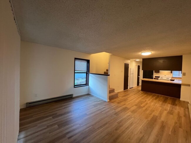 Photo - 2 Bedroom 1.5 Bath Townhouse near WWU and Fairhaven w/ Attached Garage Unit 9