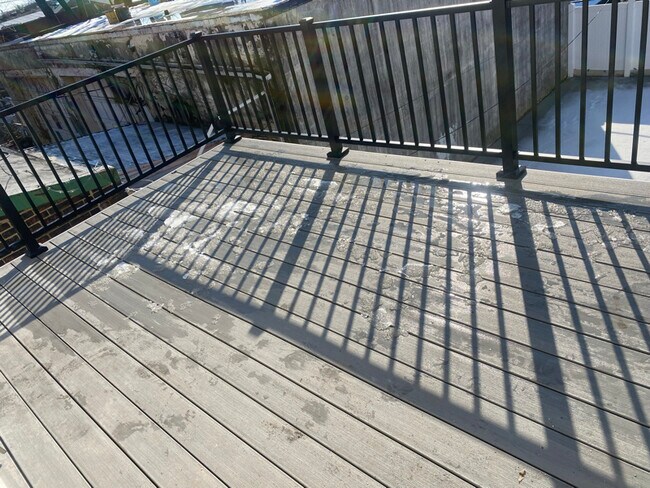 Photo - 1370 Gillingham St Unit 2