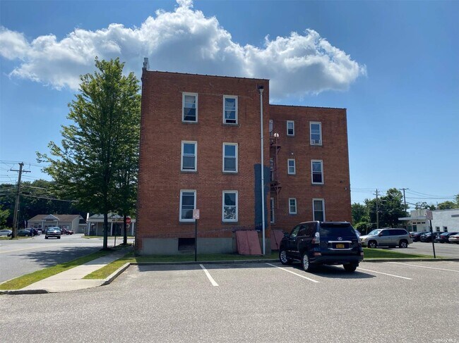 Photo - 726 E Main St Unit I