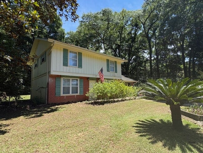 Photo - 374 N Llyod Street, Crestview, FL 32536