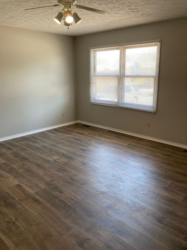 Photo - 3 Bedroom, 1.5 bath Home Unit A3