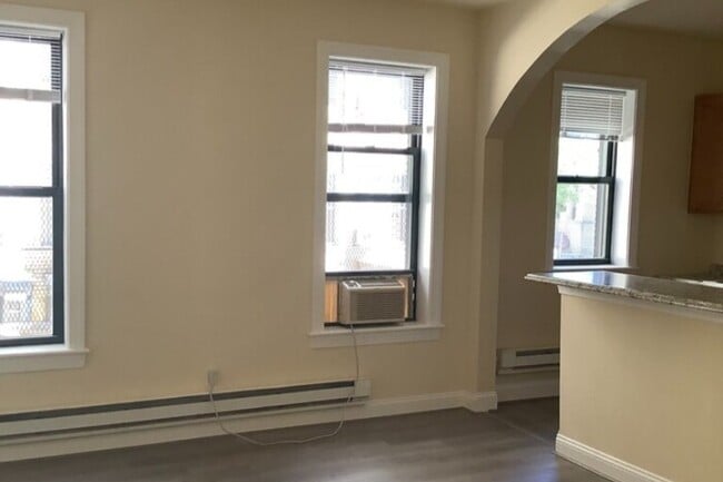 Photo - 1627 Lamont St NW