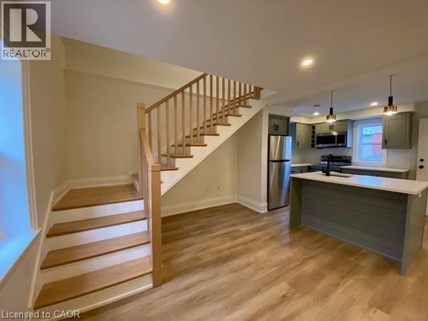 Photo - 322 Huron St Unité Upper