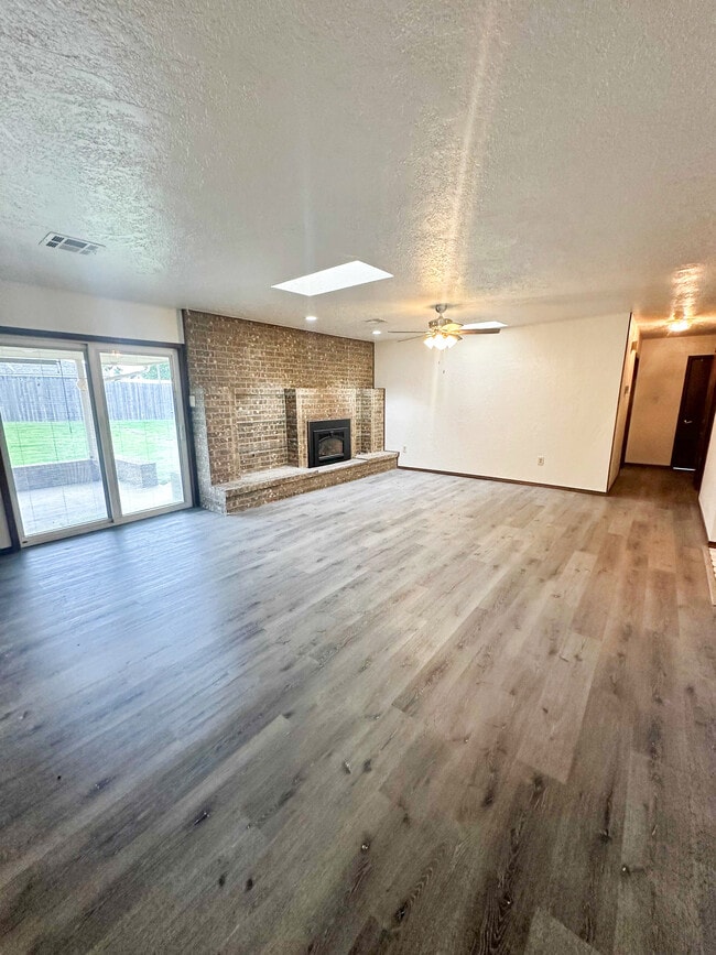 Photo - 2305 NW 78th St