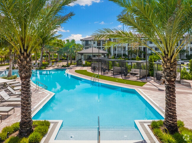 Building Photo - Natura Gardens Rental