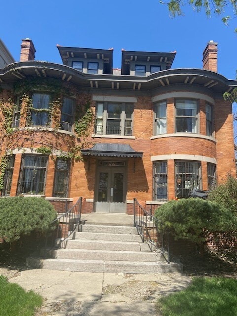 Main Entrance - 1688 E Broad St Unit # 2