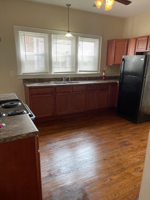 Photo - 3200 E 5th Ave