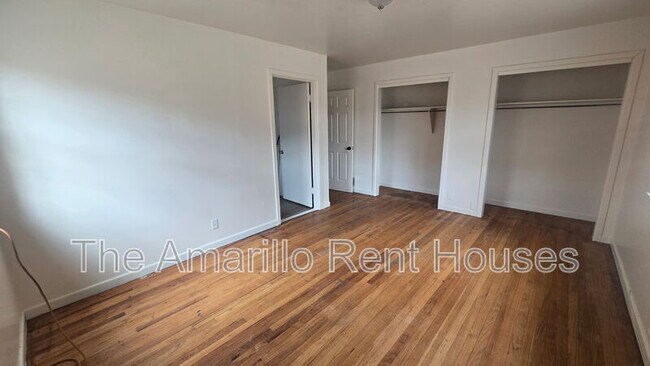 Photo - 3300 Fleetwood Dr