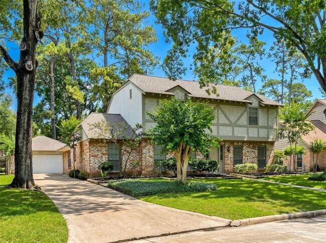5702 Vestavia Dr