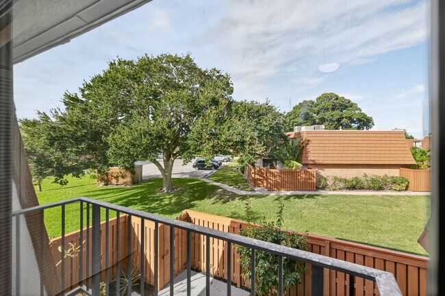 Photo - 2/2 Townhouse in Tequesta