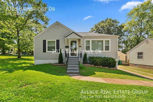 Photo - 2016 Bainbridge Dr House