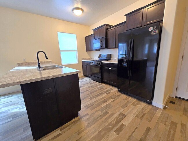 Photo - 34 E Legacy Pkwy