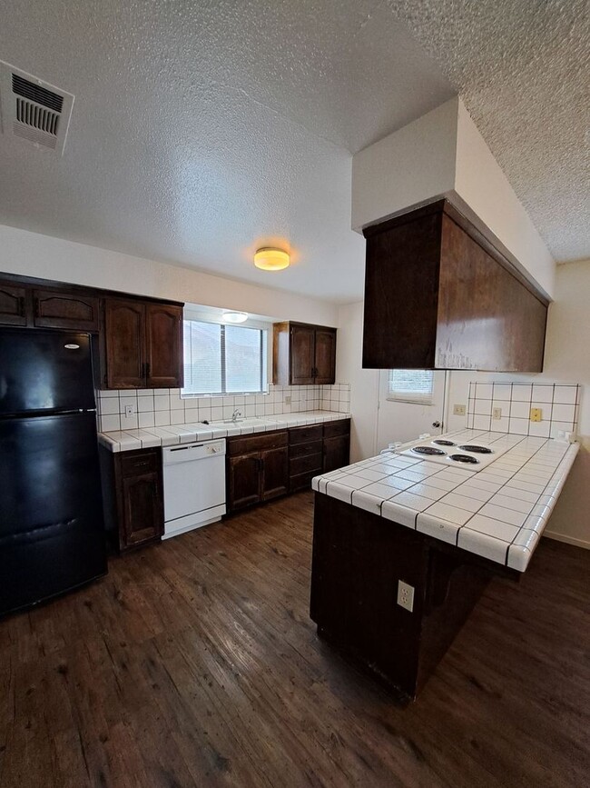 Photo - 4090-4094 N. Feland Ave. Unit 4094