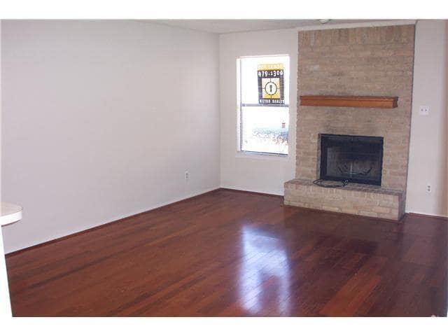 Building Photo - 810 Banister Ln Unit 834 Rental