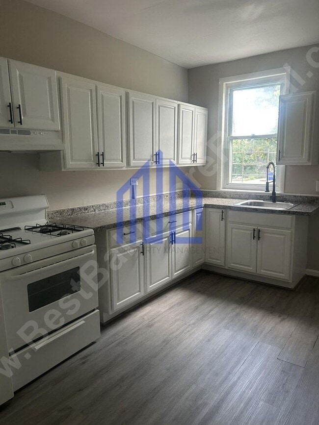 Photo - 1913 Walbrook Ave