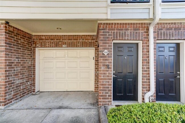 Building Photo - 9200 Westheimer Rd Unit 1102 Rental
