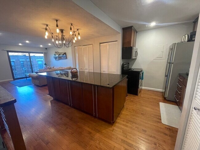 Photo - 196 Allston St