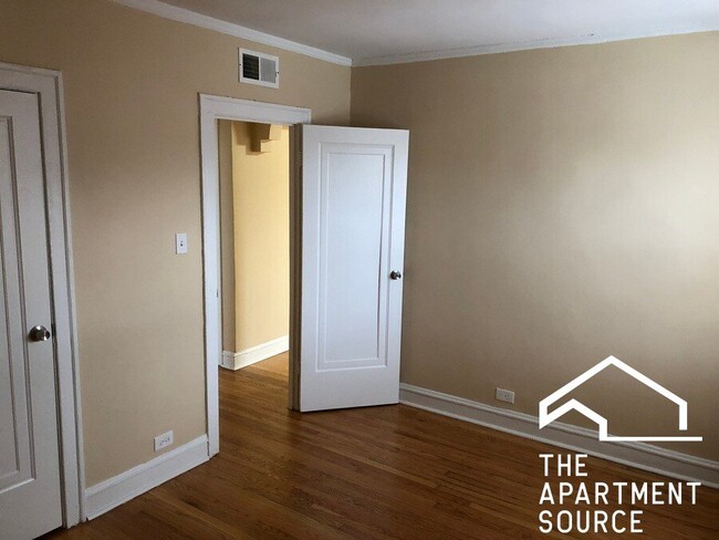 Photo - 4454 W Diversey Ave Unit 4454 West Diversey Ave