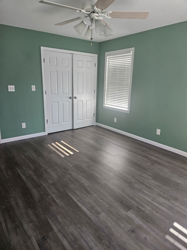 Photo - 11 Laurel Ave