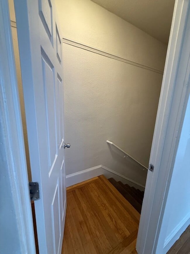 Photo - 1401-1407 Bissell Ave Unit 1403