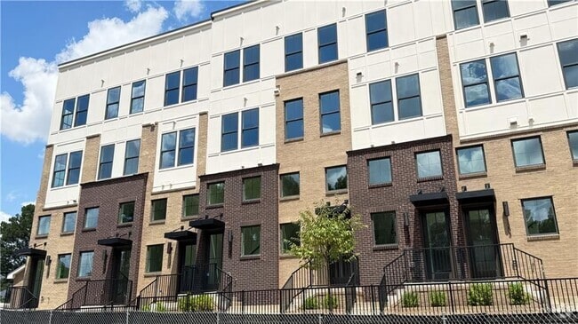 Building Photo - 201 New St Rental