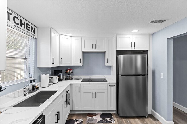 Photo - 3201 E Pocahontas Ave Unit SI ID1244334P