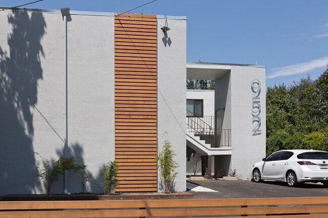 Photo - 952 45th St Unidad 2