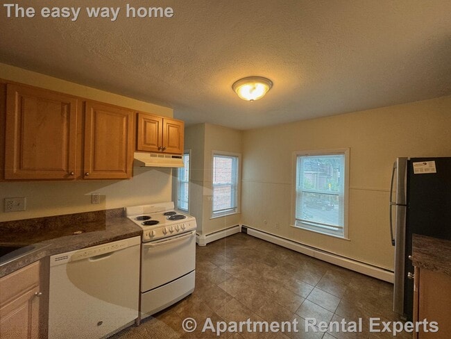 Photo - 213 Beacon St Unit #4