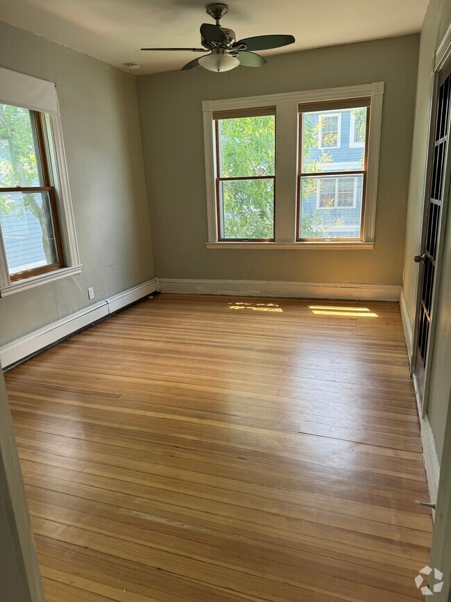 Building Photo - 410 Norfolk St Unit 2 Rental