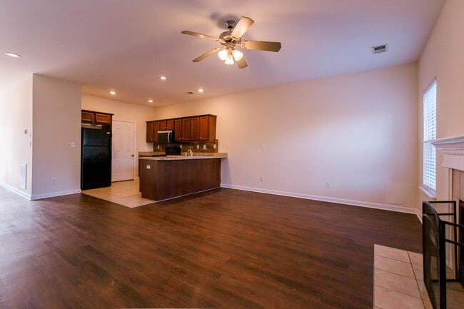 Photo - 3851 Dylan Pl