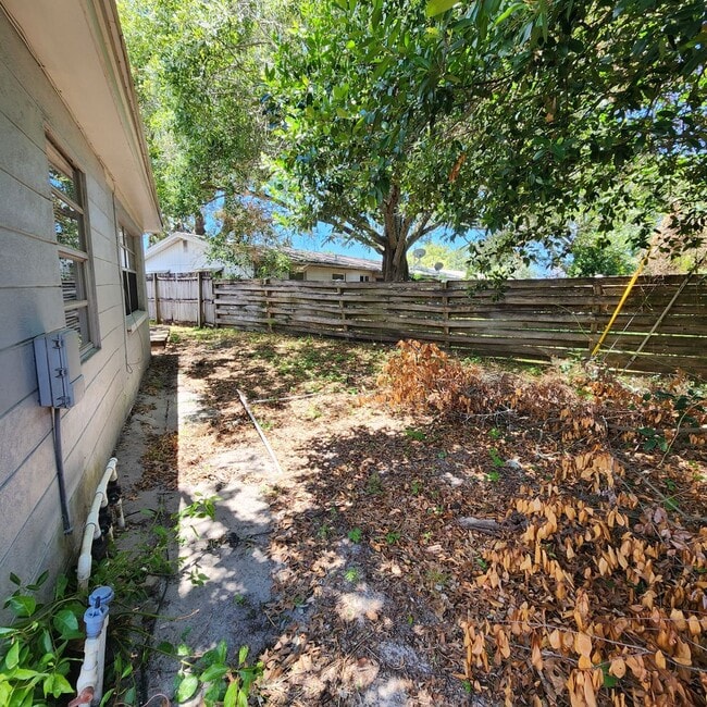 Photo - 3/2 Corner Lot Home