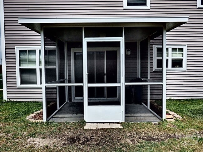 Photo - 290 Willow Oak Dr