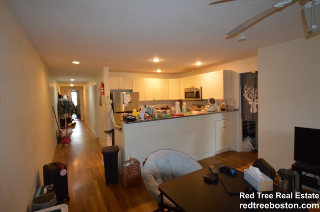 Building Photo - 56 Egmont St