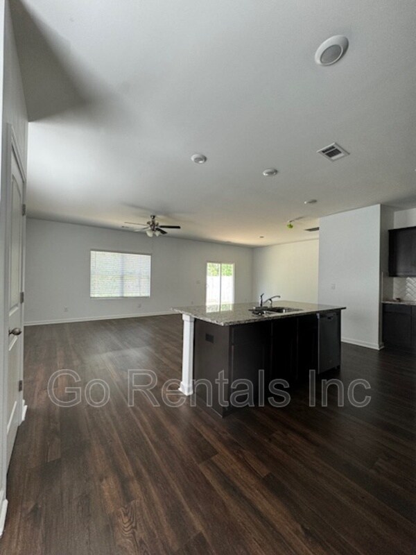Photo - 240 Chelsea Park Rd