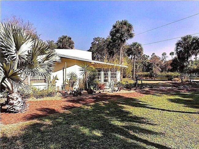 Building Photo - 33101 Serene Dr