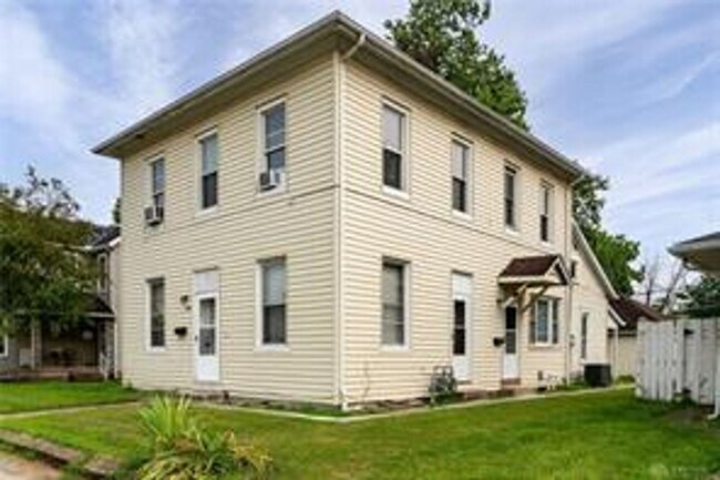 548 E. PEARL - 548 E. PEARL Apartment Unit 548 Pearl St.  A