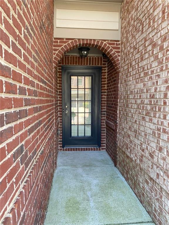 Photo - 1664 Oakbrook Lake Dr NW