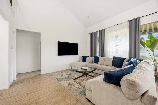 Photo - 4238 Redford Valley Rd