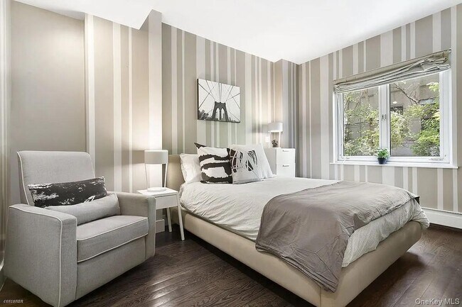 Photo - 238 St Marks Ave Unidad 0