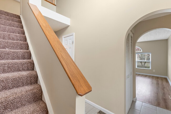 Photo - 537 Ablemarle Cir