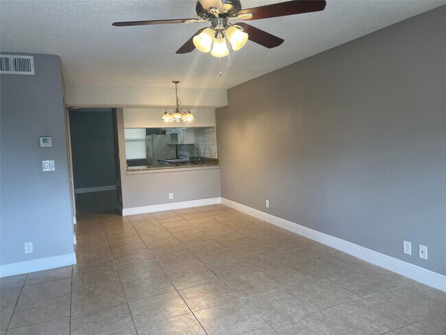 Photo - 179 SE 3rd St