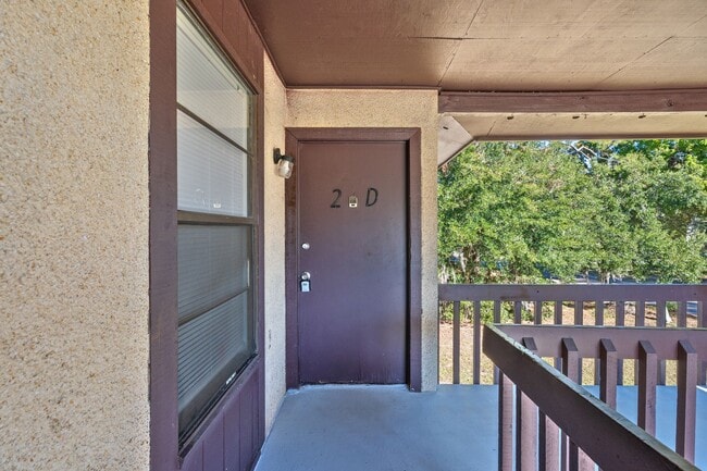 Building Photo - 476 Lombard St Unit 2D