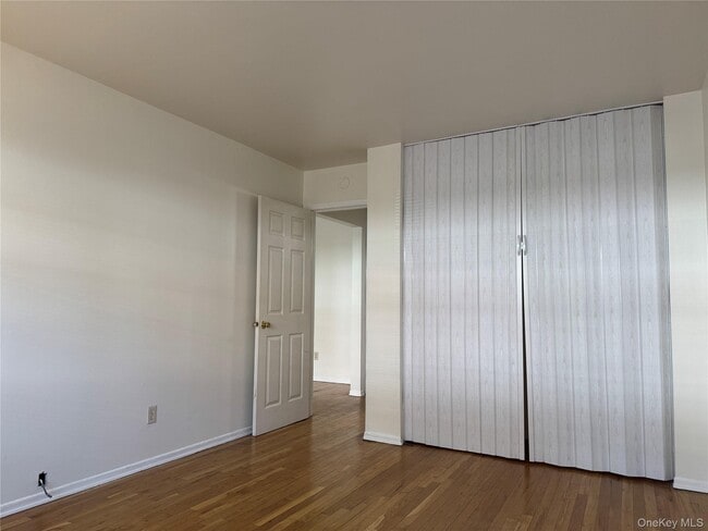 Photo - 8 Colonial Rd Unit 28
